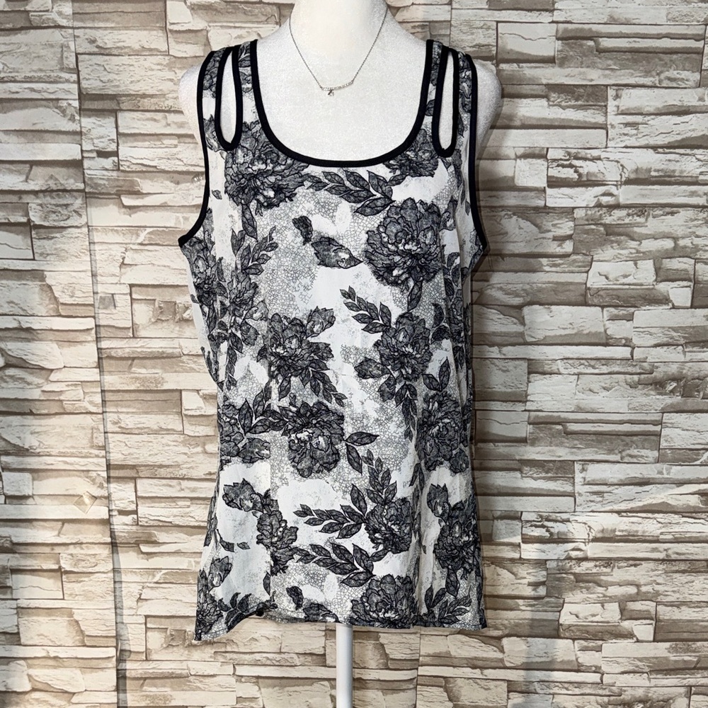 STUDIO Y Floral Print Women's Tank Top